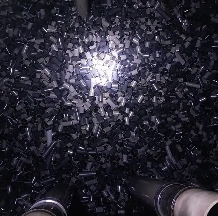 Pemeriksaan media biofilter existing di dalam reaktor IPAL